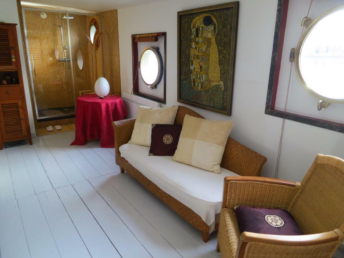 Botel Peniche Loft Avignon